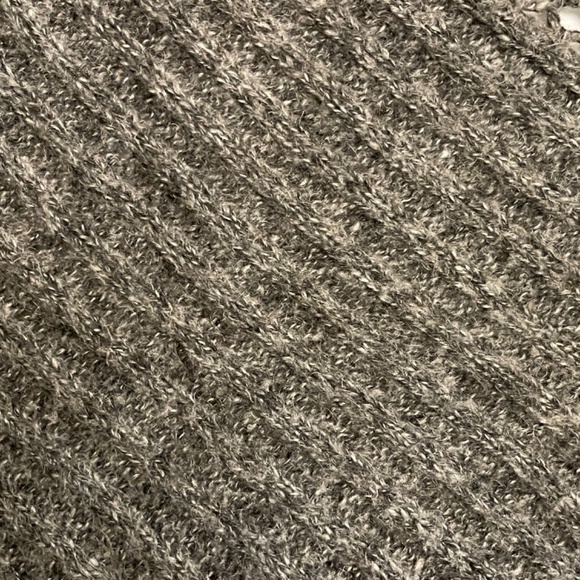 BCBG Maxazria Sweater Unique Cut-out Back Design and Longer Style Line - Picture 4 of 7